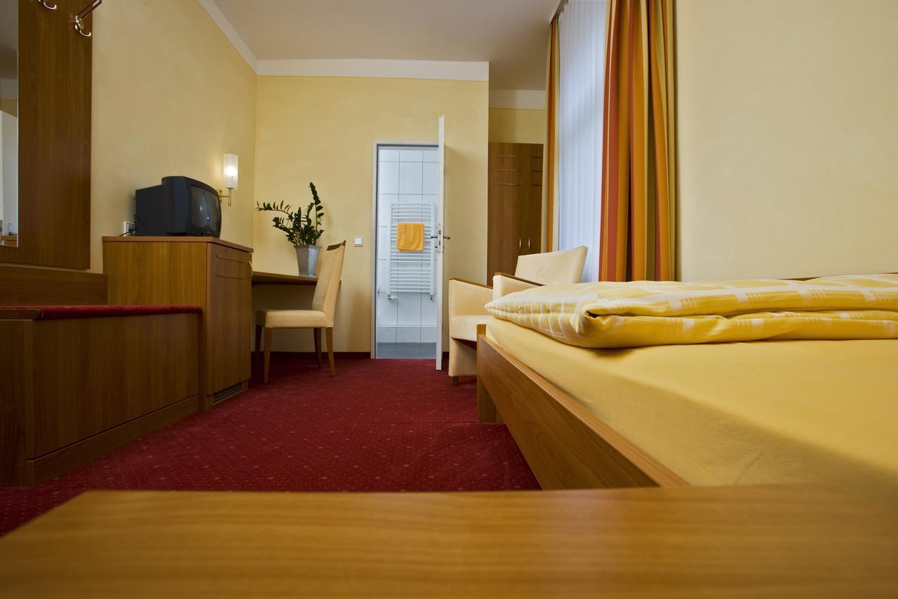Hotel-Pension Berger Хайдельберг Экстерьер фото